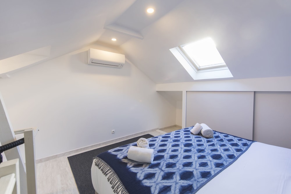 Traditional Duplex in Principe Real view 5