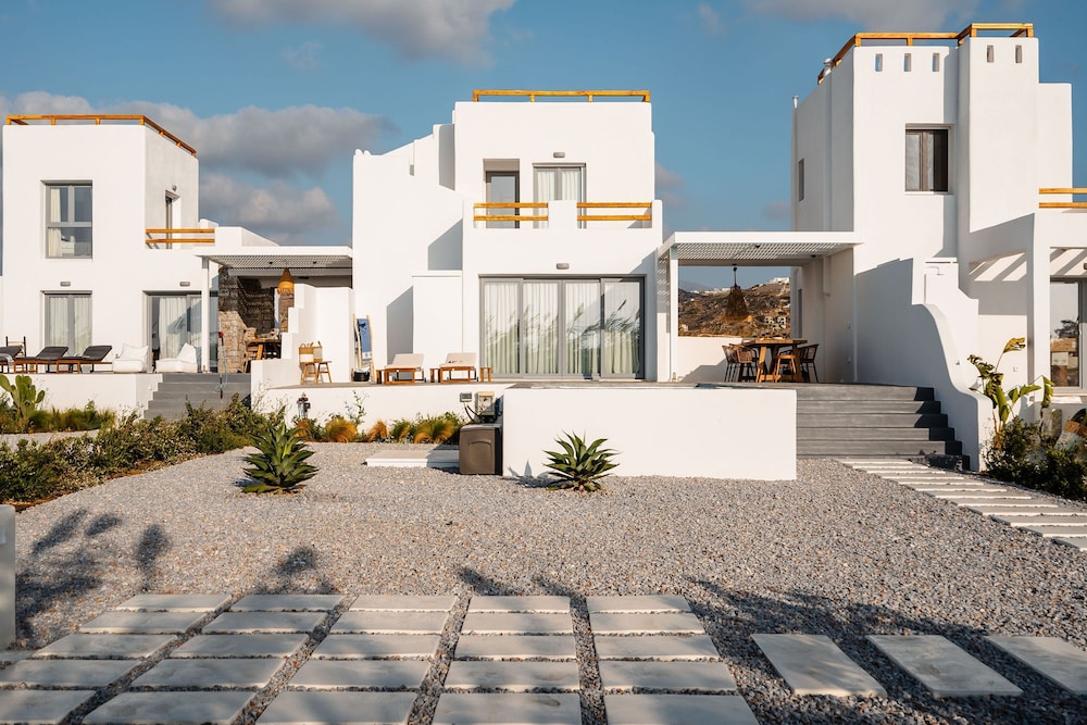 Villa Kaya Plaka With 3 Bedrooms and 3 Bathrooms