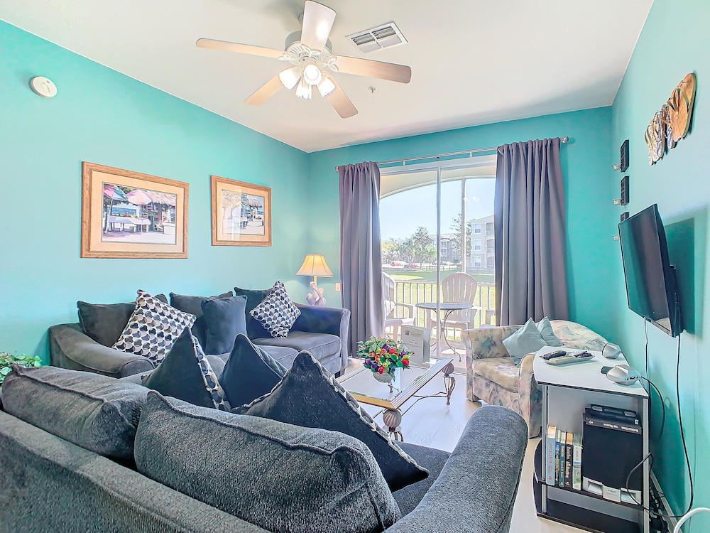 Spacious Windsor Palms Retreat - 11 Min to Disney