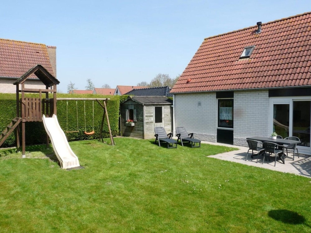Detached House Breskens Near Scenic Beaches view 3