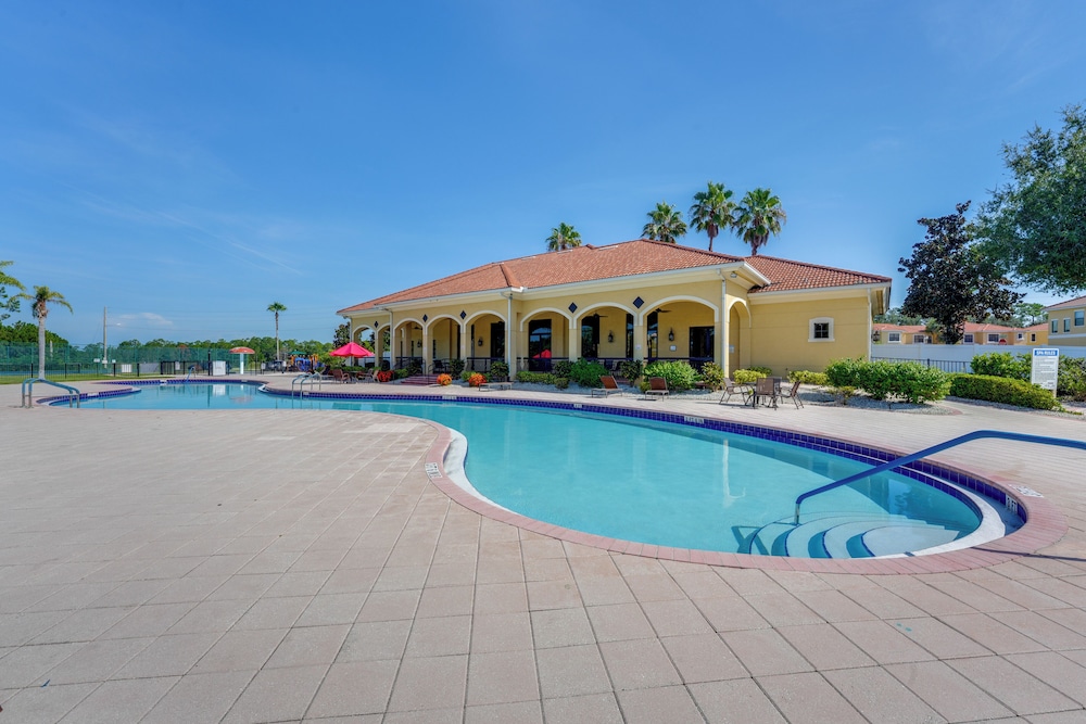 Gated Community < 30 Mi to Disney: Poinciana Home!