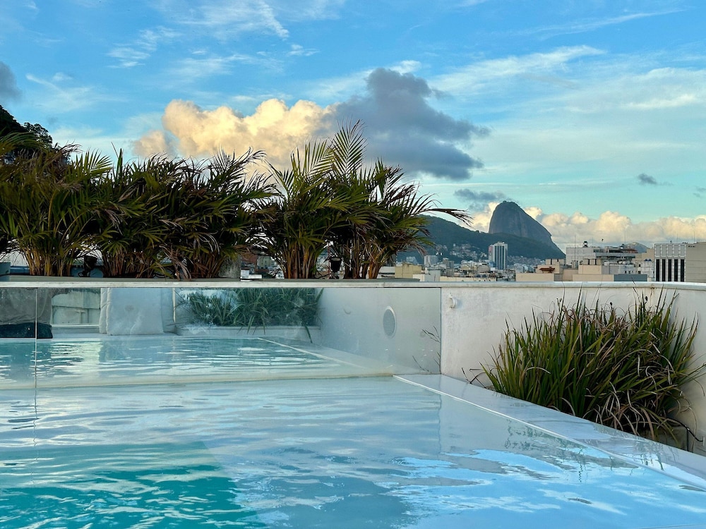 WhereInRio 4 suites luxury penthouse Ipanema