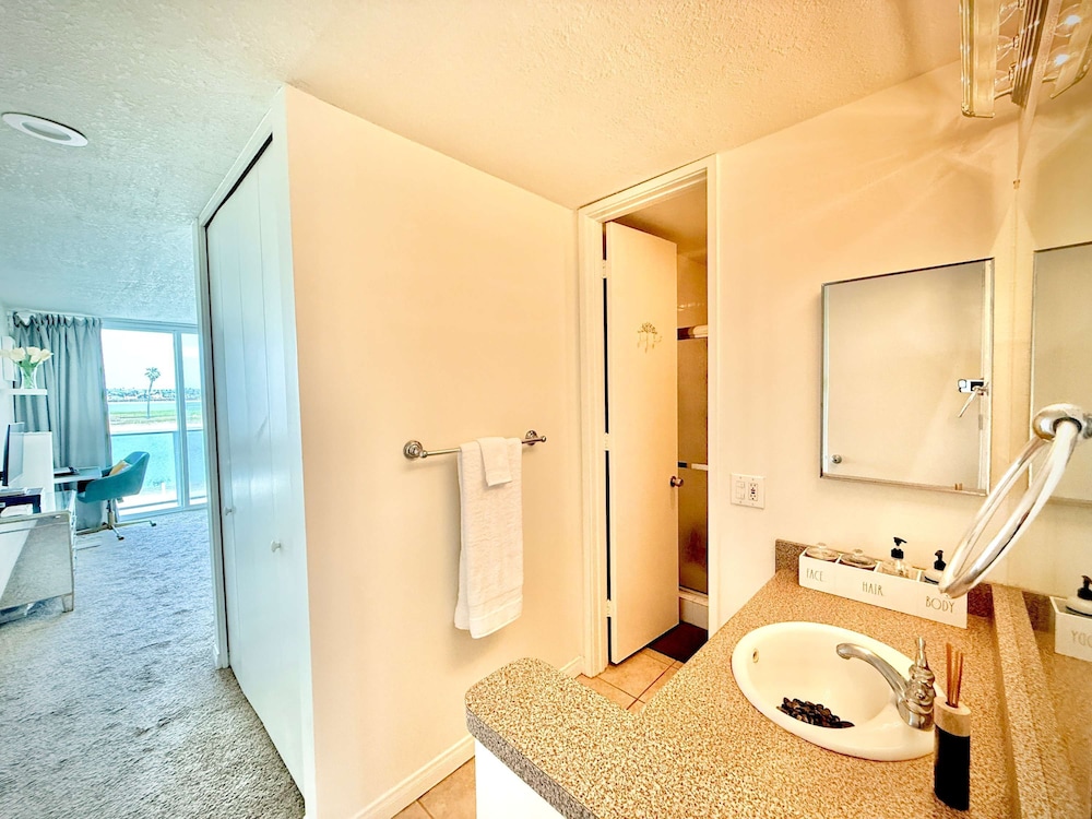 Mission Beach Bayfront Two-story bay View Condo