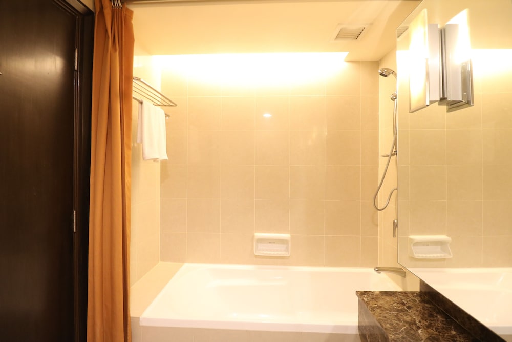 Raintree Resort suites at Bandar Sunway