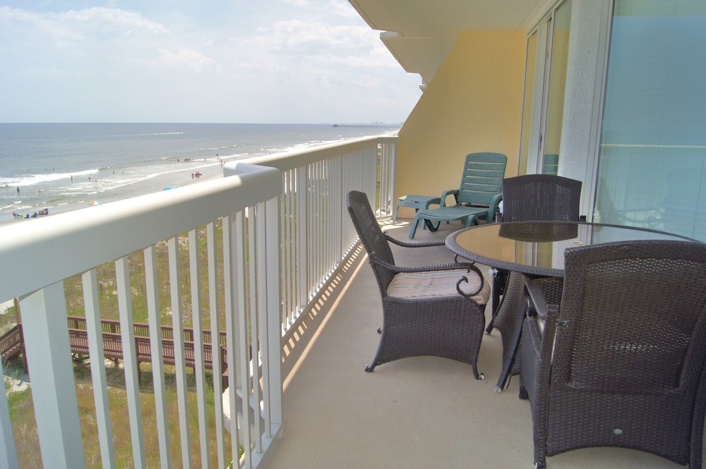 Sunrise Pointe 4F by RedAwning