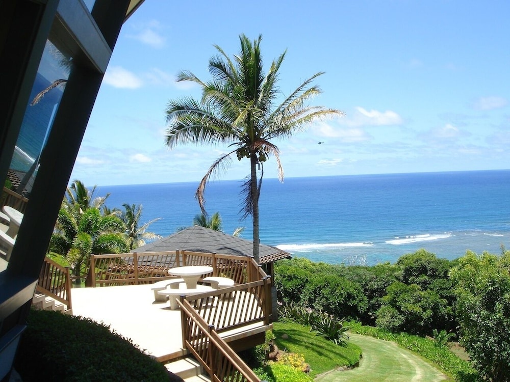 Kai Halulu 3 Bedroom Home by RedAwning view 2
