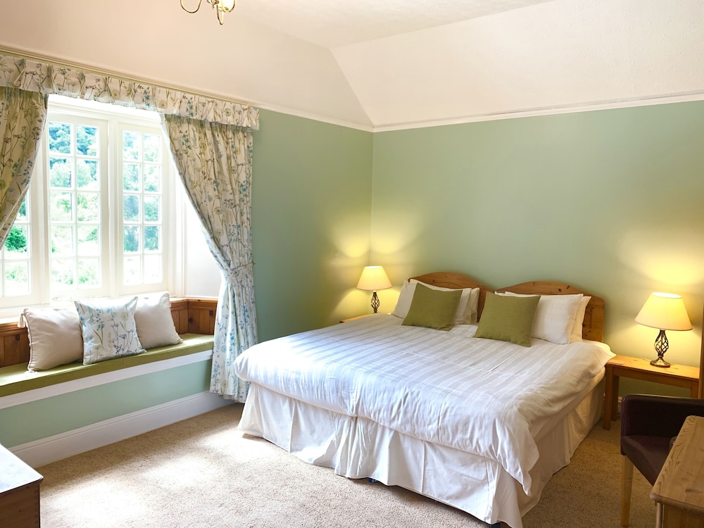 Polraen Country House