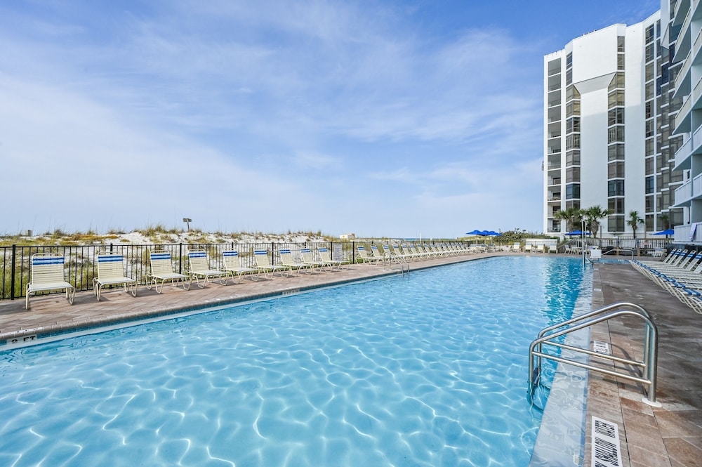 Pelican Beach Resort by Panhandle Getaways