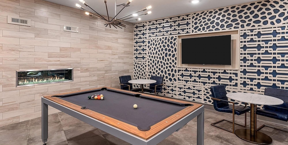 Landing Modern Apartment With Amazing Amenities Id6390 view 4