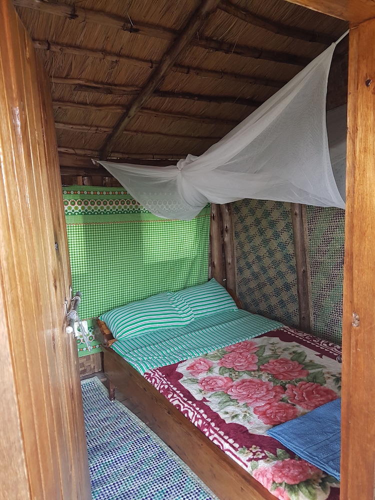 Ecolodge Uganda view 3