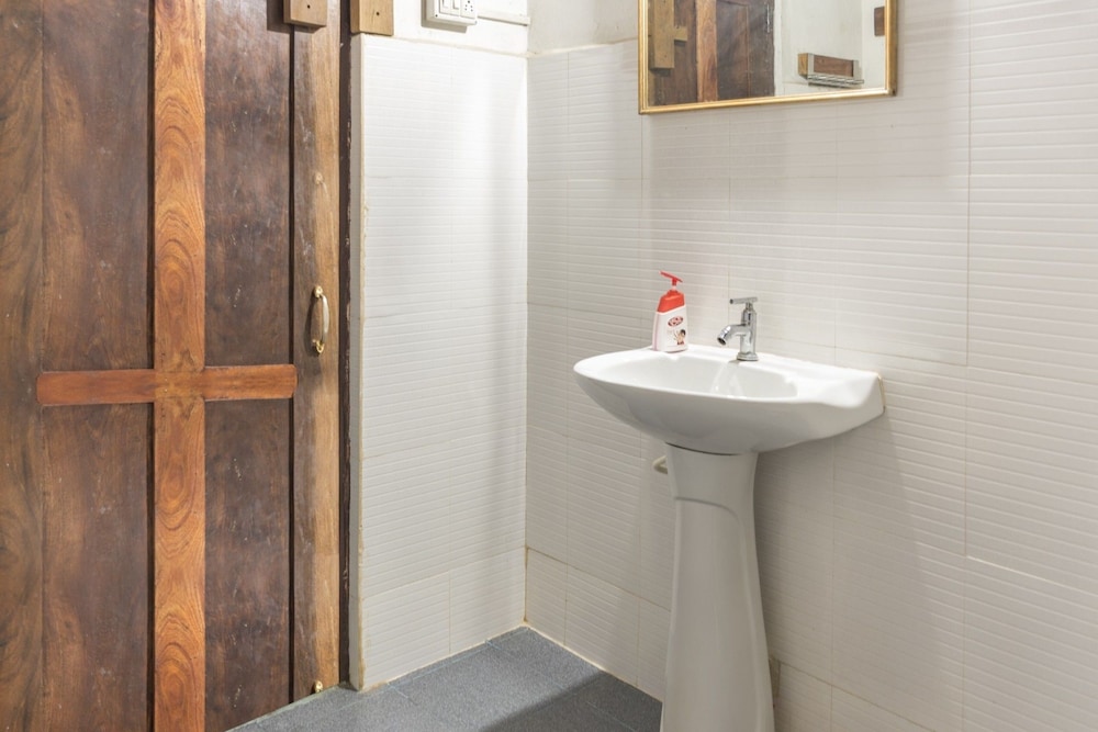 GuestHouser 3 BHK Homestay f7e4