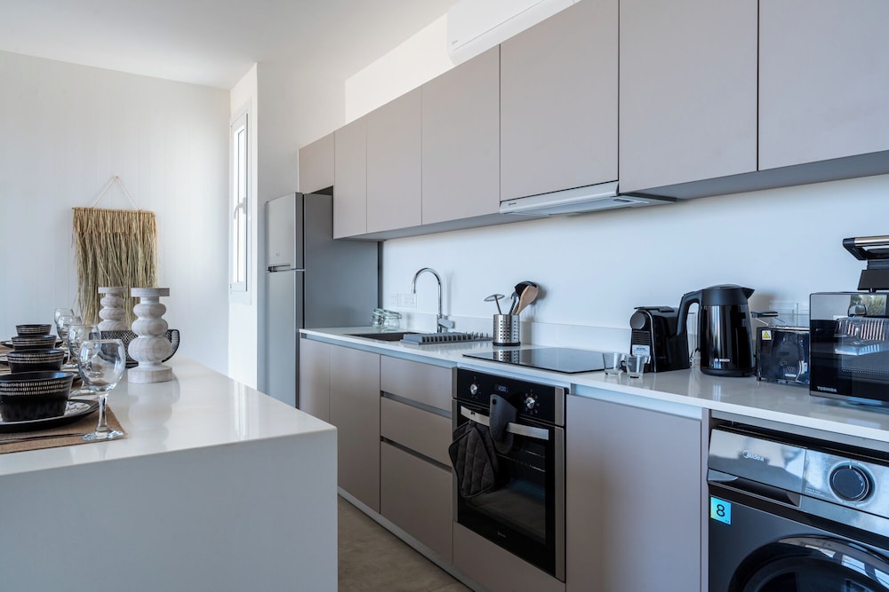 Blu Horizon - Stylish Living with Pool & Balconies in Protaras