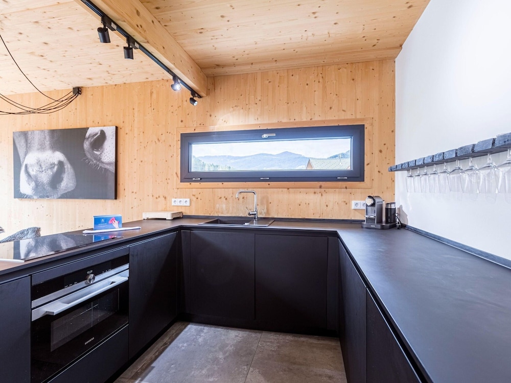 Welcoming Chalet With Whirlpool