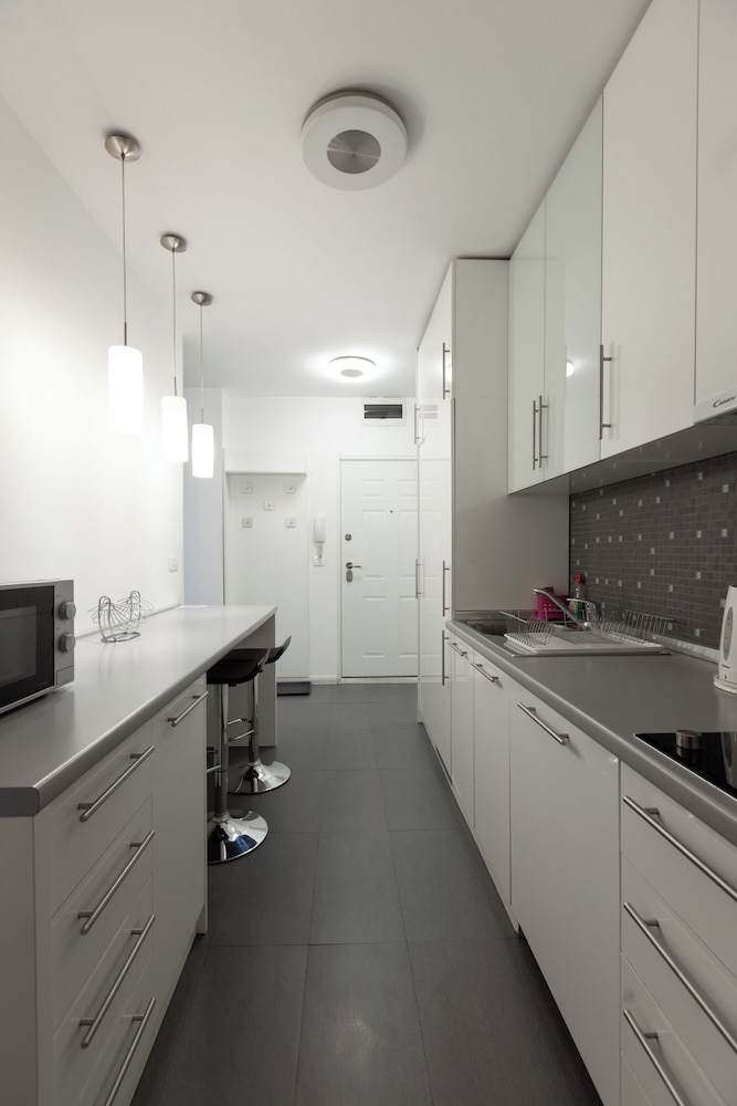 Central Studio Apartments