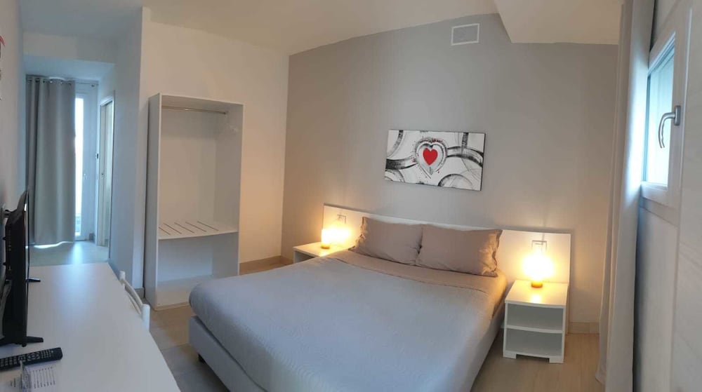 Crystal bed and breakfast