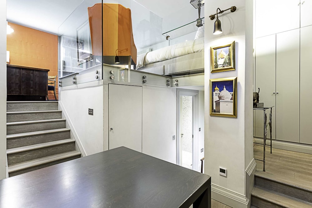 Gorgeous Airconditioned Marylebone Studio