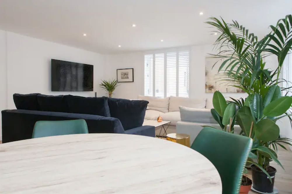 Shoreditch - Immaculate 2 Bedrooms Flat For 6