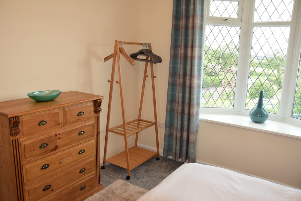 2-bed Cottage - Sleeps4 - Garden - Bbq