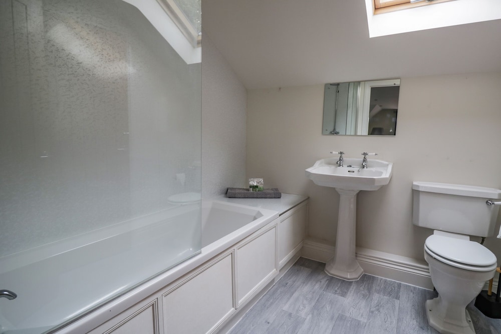 The Annexe, Melbourne House