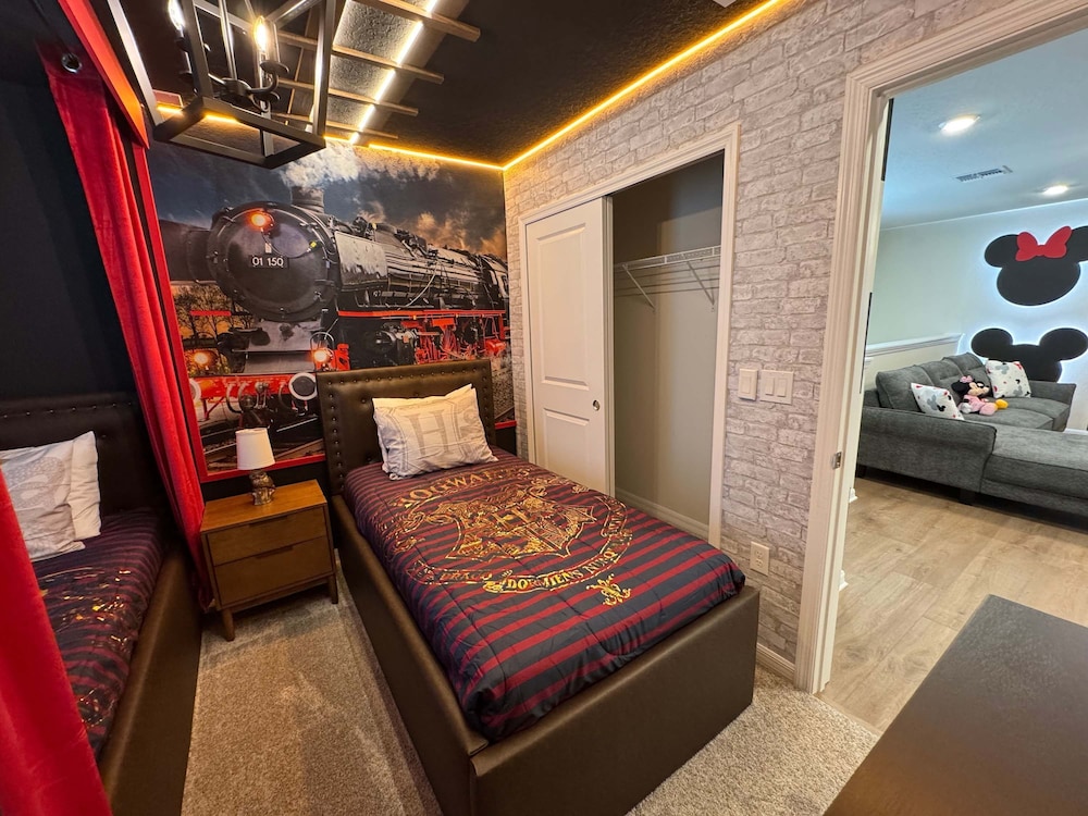 Magical 5BR w Pool Minutes From Disney 16161