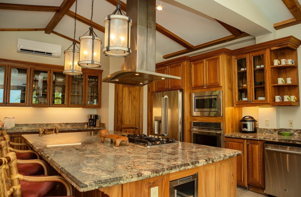 Large Oceanfront Villa With Pool Close to Village