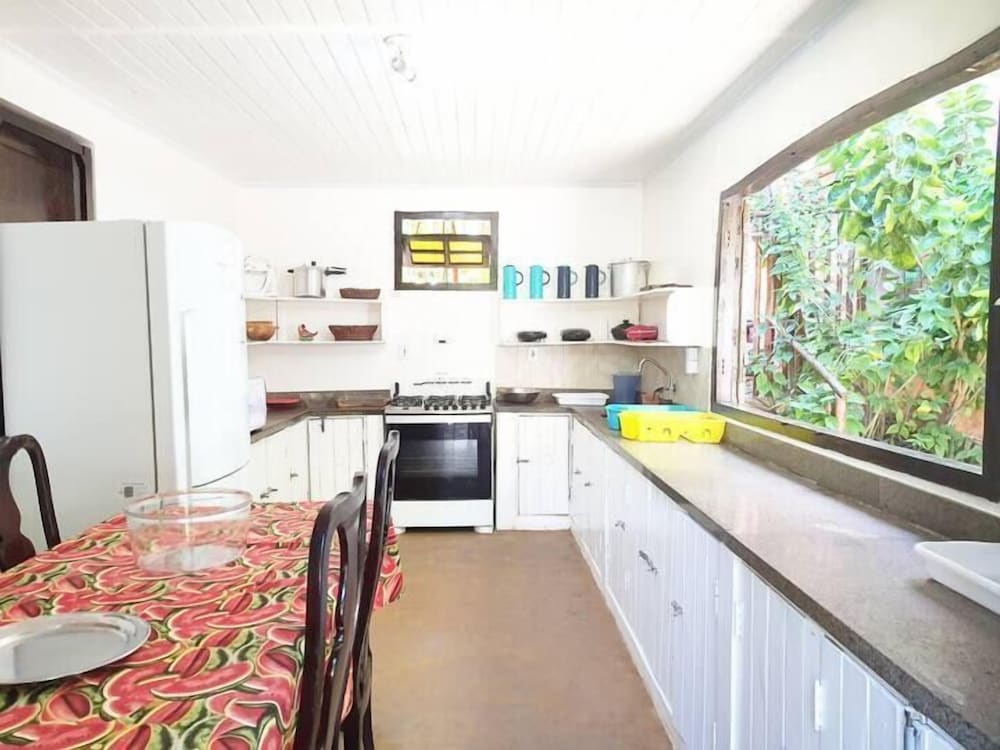 Casa de Temporada Felicidade, 38 Hóspedes, 2 Piscinas, 9 Suítes e 2 Churrasqueiras em Itacaré Bahia
