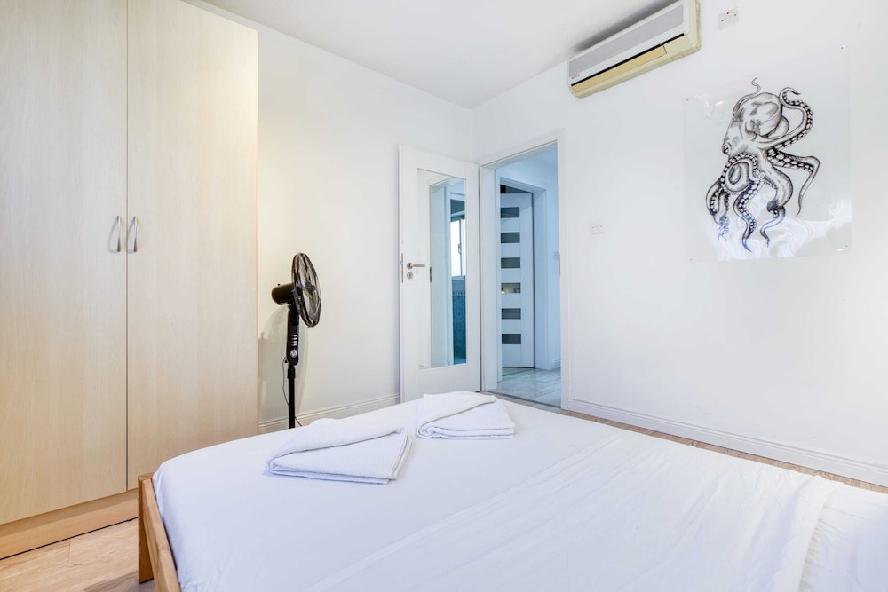 Seafront Apartment view 4