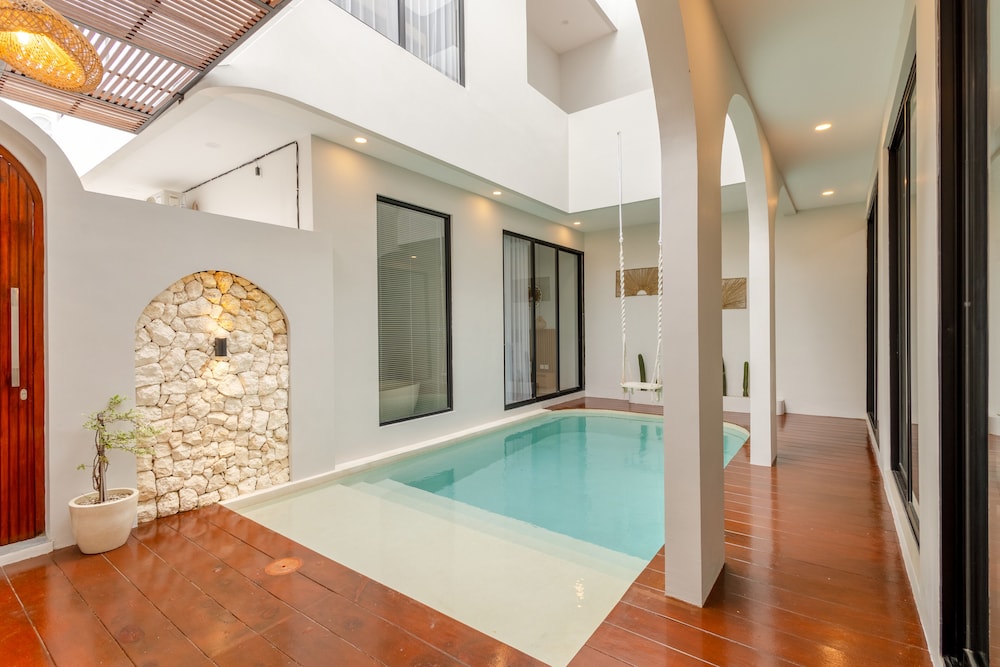 Stylish 3BR Villa La Greesa by OriVista