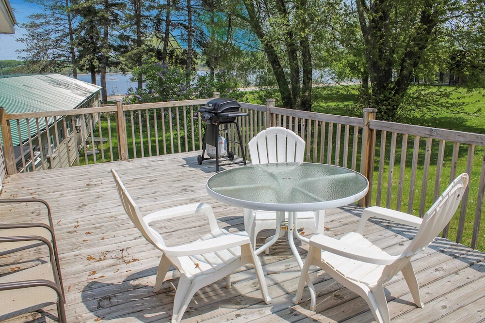 South Arm Retreats