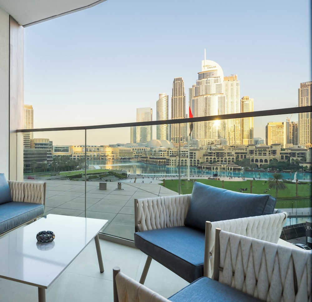 One Lux Stay Grande Signature Residences