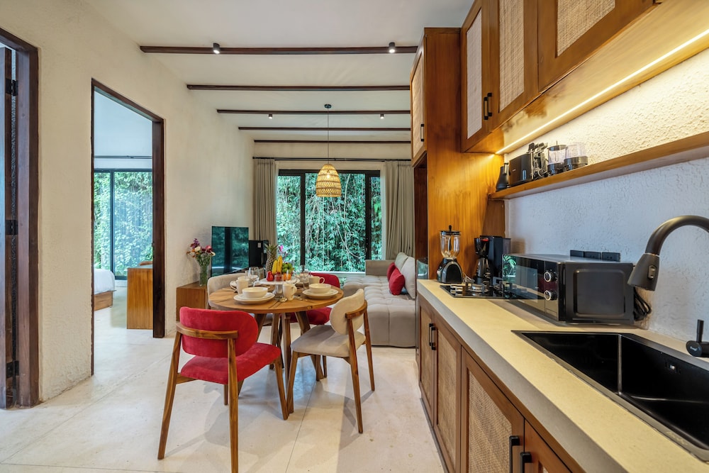 Sacred Jungle by EVDEkimi Ubud – Modern Villas and Apartments with Kitchens, Pools, & Personalized Concierge Service