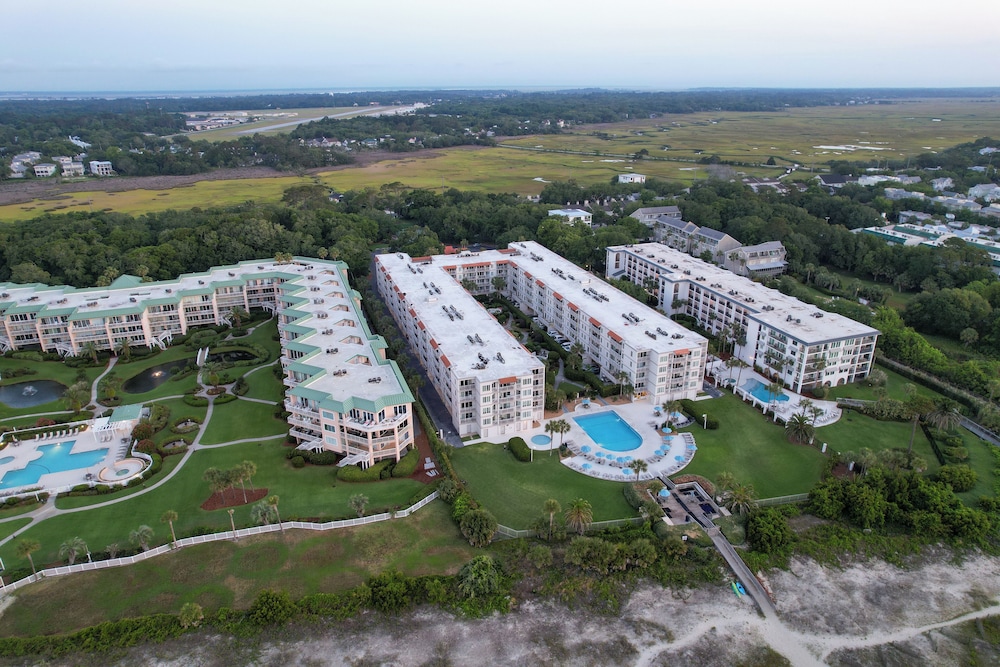Hodnett Cooper's Beach Club view 5