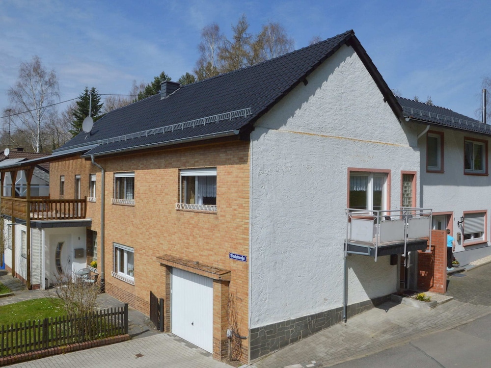 Cozy Apartment in Kerpen With Garden view 4