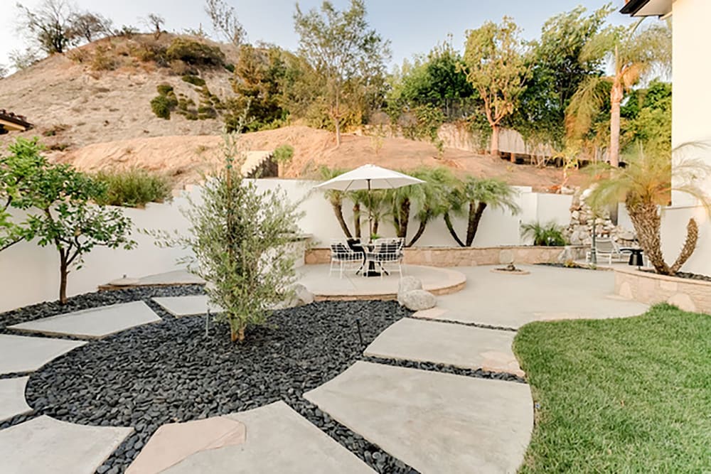 Beverly Glen Estate