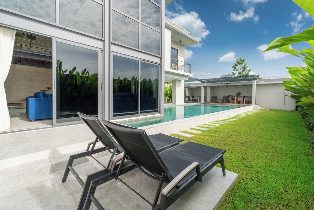 Riverhouse Phuket by Escape Villas