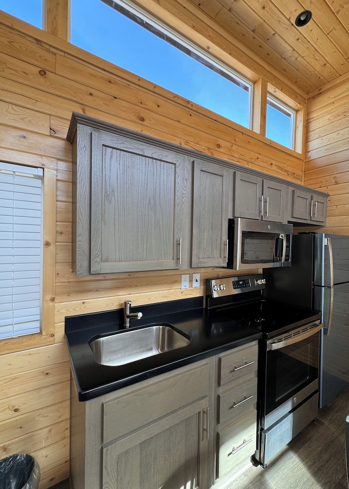 Arches Hut