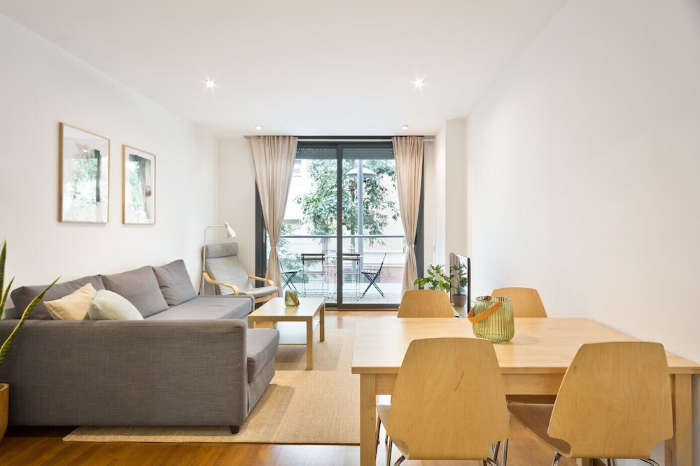 Les Corts Apartments By Olala Homes