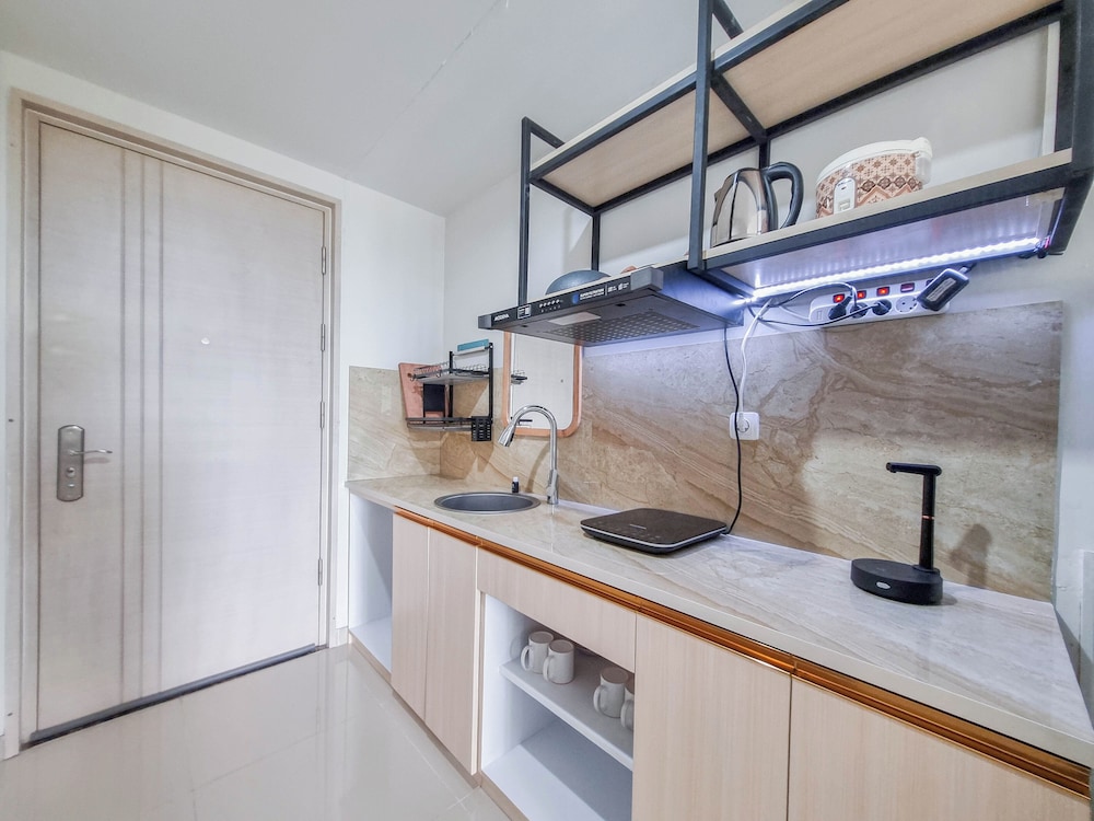 Mountain View Studio for 6 Pax at Mataram City Apartment