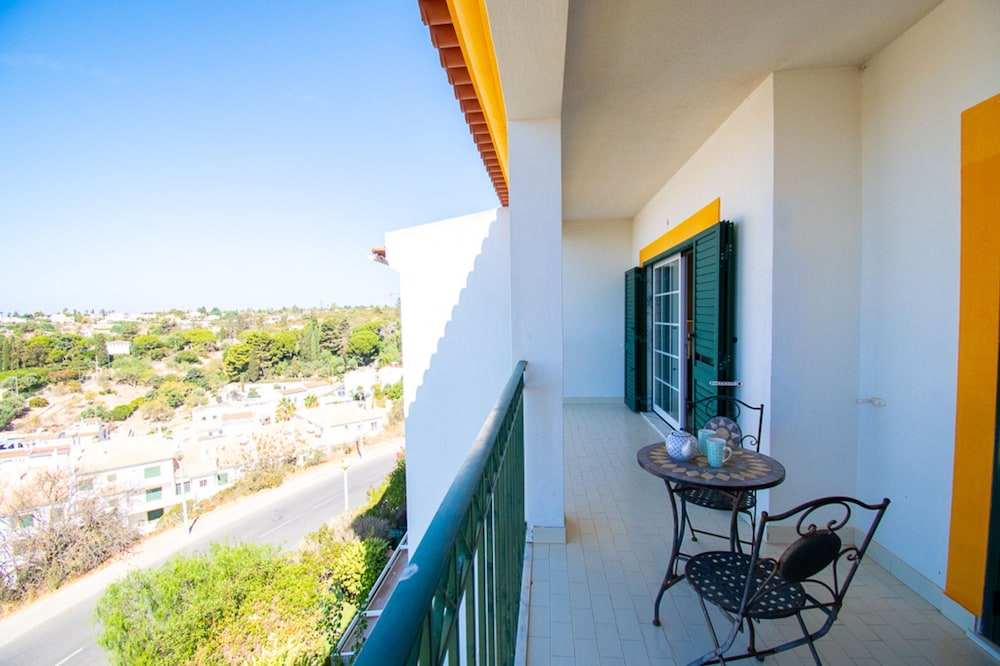 Casa Tara - Lovely Carvoeiro Apartment With Great