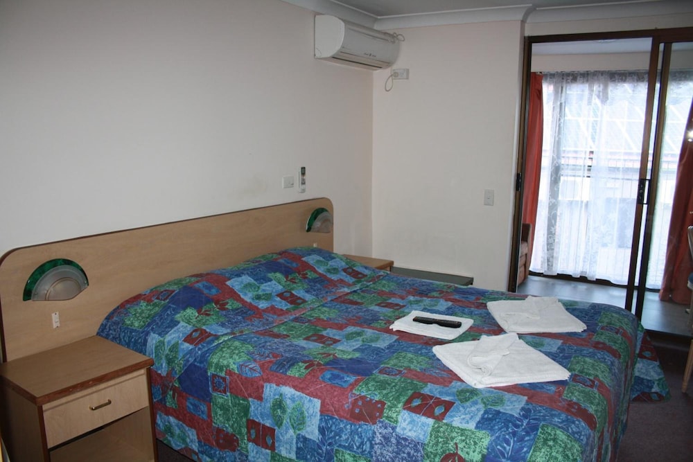 Linwood Lodge Motel