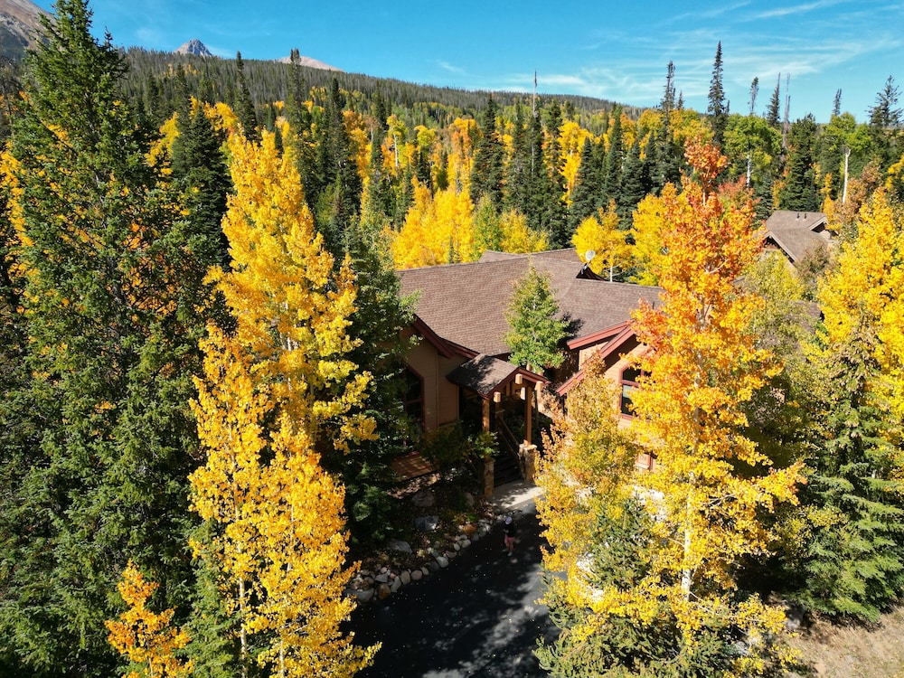Peakside Escape 178 3 Bedroom Home