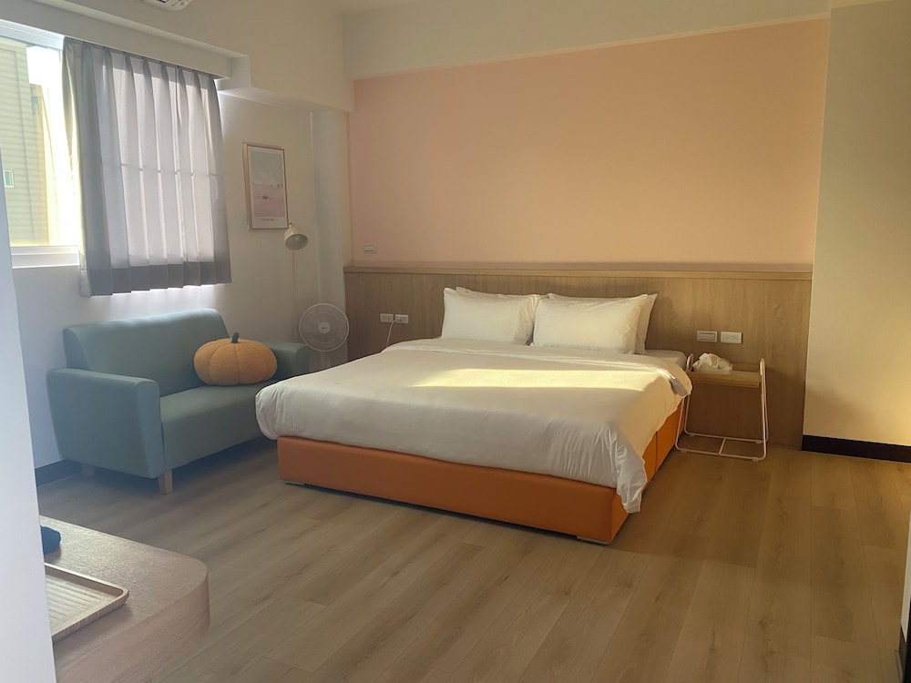 Orange Homestay