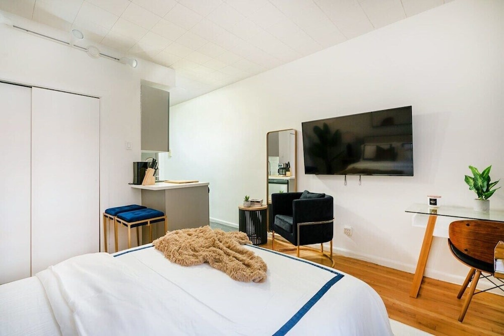 317 UES Apartments