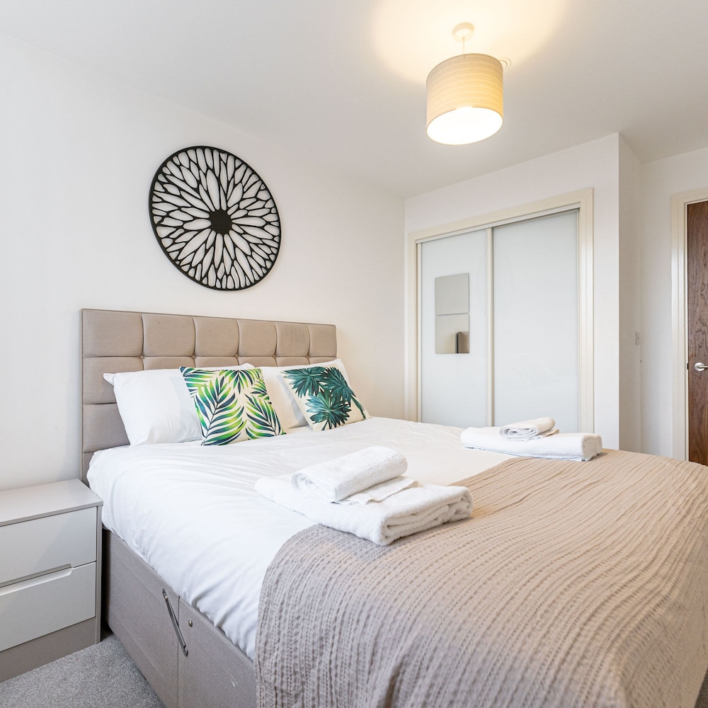 Sevenstays Broadway Residences - One Bedroom view 3