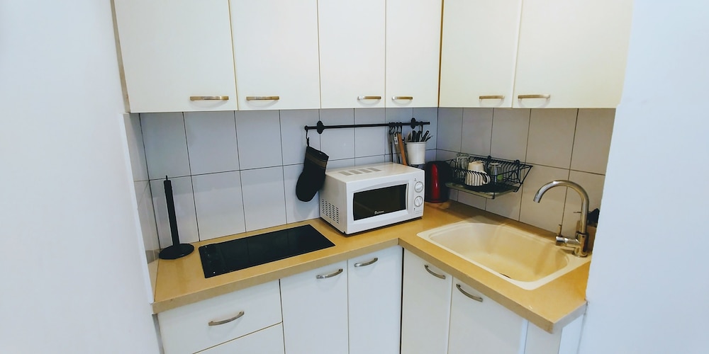 Begin19 Apartment Hotel