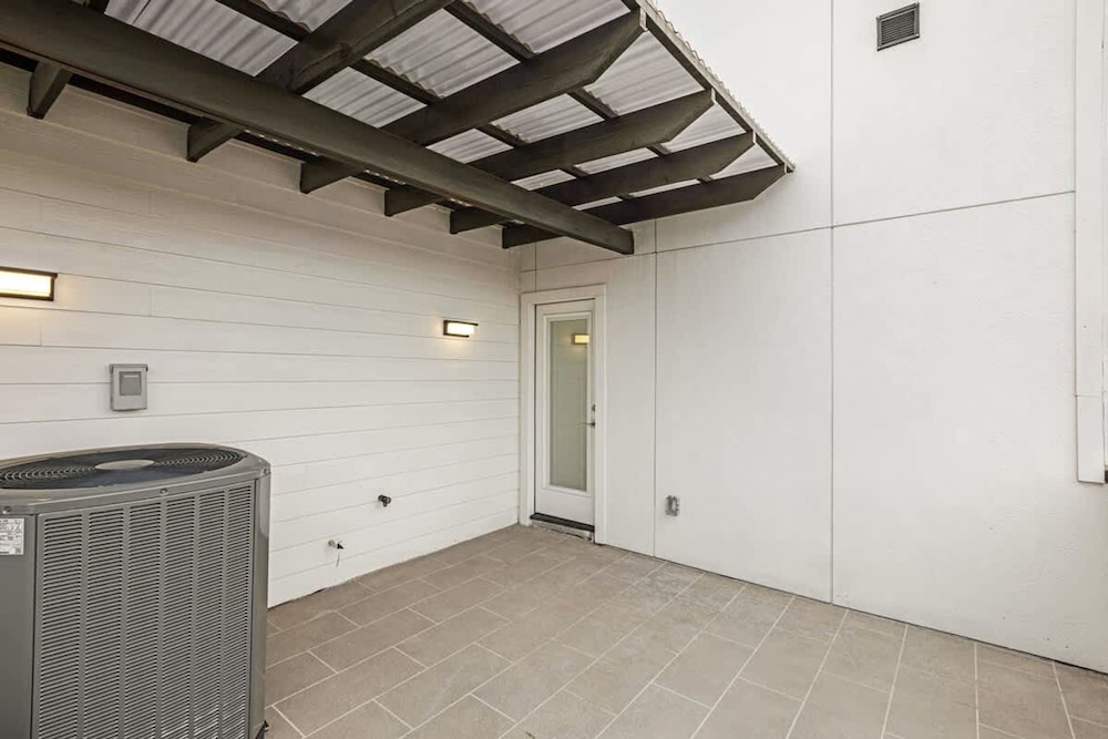 Spacious Houston 3bed3 Bath Family Townhome