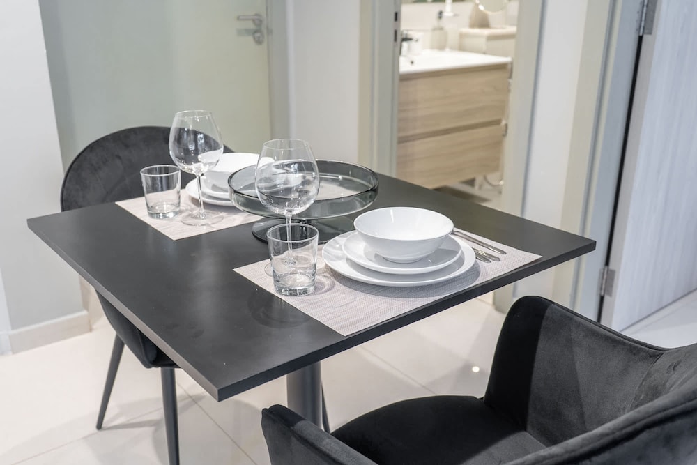 Excellent 1 Bedroom in Zada Tower With Balcony