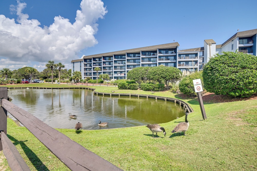 Pools, Hot Tubs & Ocean Access: Myrtle Beach Condo