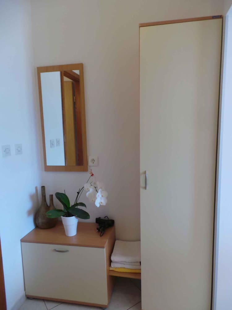 Apartments in Kornic/insel Krk 14471