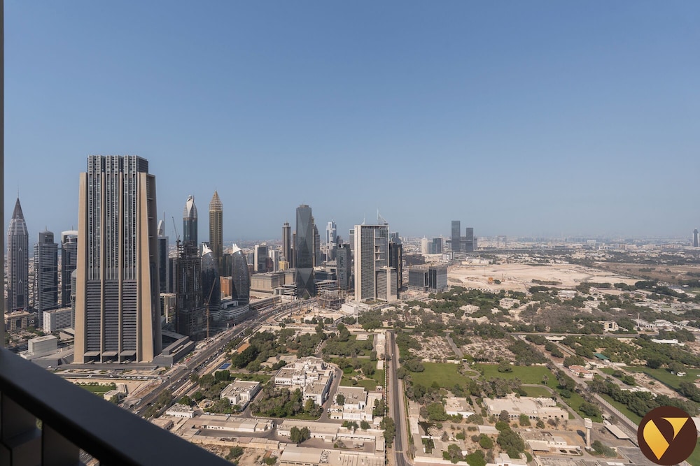Downtown with Direct Access to Dubai Mal